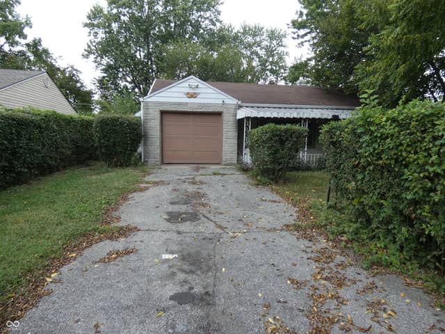 2338 Magnolia Place, Indianapolis, IN 46219, photo 5 of 14