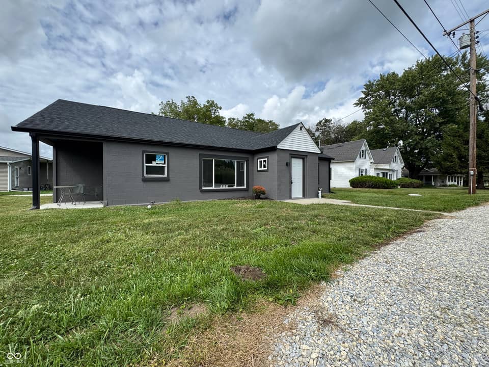 9615 S Olive, Muncie, IN 47302, photo 1 of 16