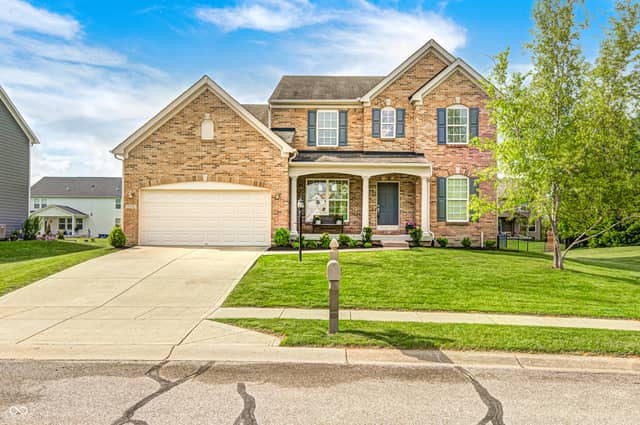 7851 Friends Creek, Avon, IN 46123, photo 3 of 39