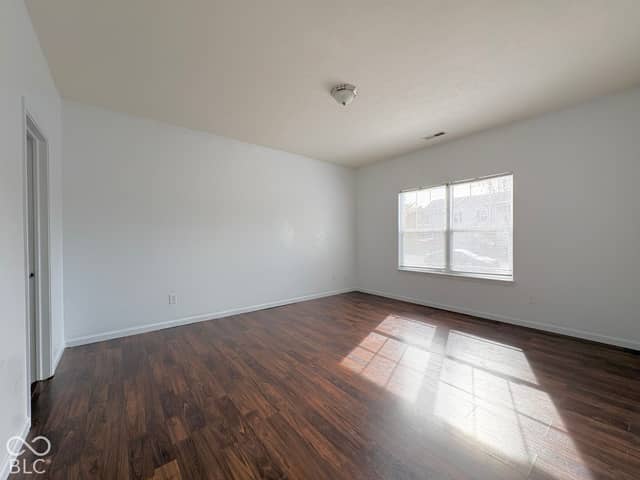 724 Winding Grove Drive, Indianapolis, IN 46217, photo 3 of 18
