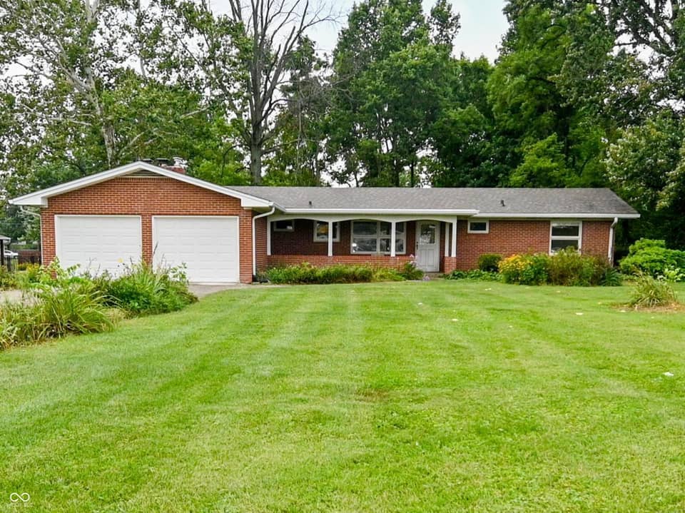 7543 E 71st Street, Indianapolis