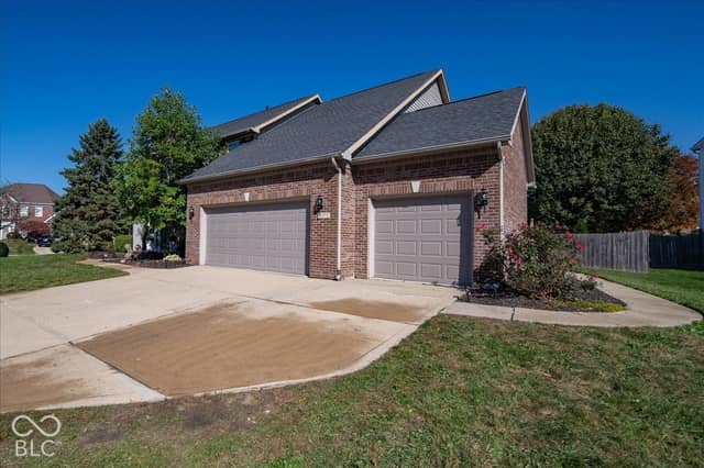 10073 Parkshore Drive, Fishers, IN 46038, photo 4 of 41
