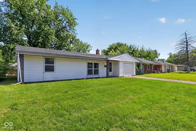 3645 Ireland Drive, Indianapolis, IN 46235, photo 3 of 30