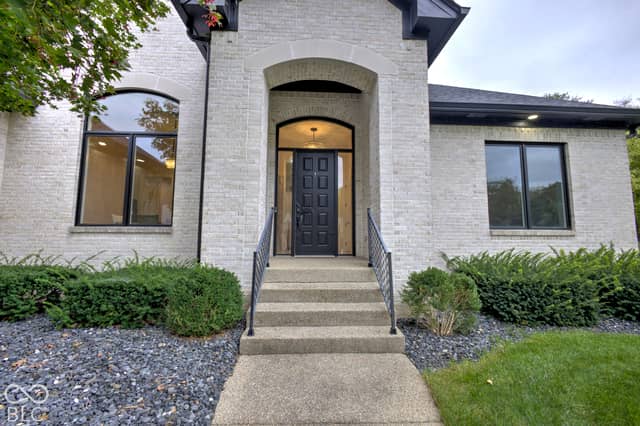 7323 Rooses Way, Indianapolis, IN 46217, photo 4 of 36