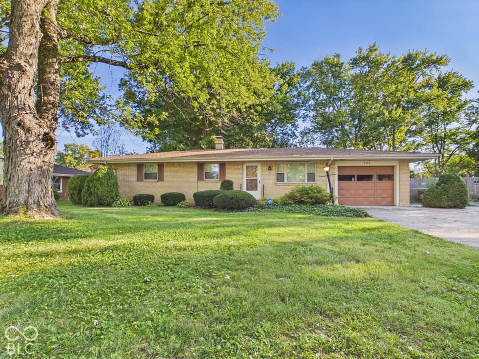 905 Slack Drive, Anderson, IN 46013, photo 1 of 31