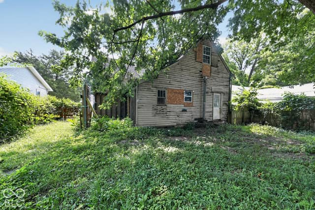 306 E Pike Street, Vevay, IN 47043, photo 3 of 23