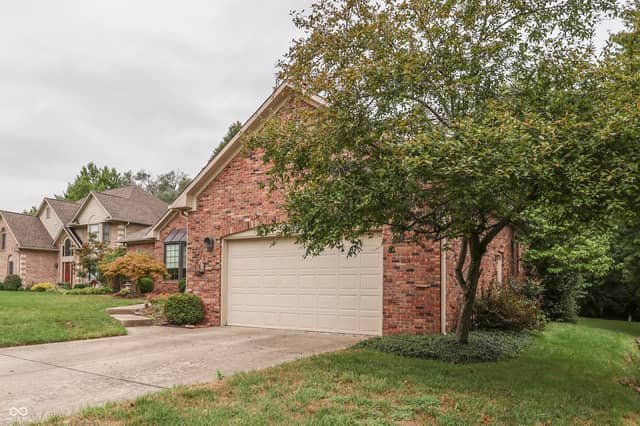 4944 Silver Springs Court, Greenwood, IN 46142, photo 3 of 55