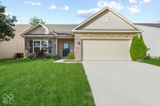 1650 Bridgecreek Crossing, Greenwood, IN 46143, photo 2 of 31