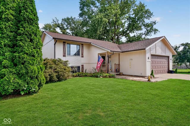 11541 N Bethesda Road, Mooresville, IN 46158, photo 3 of 39