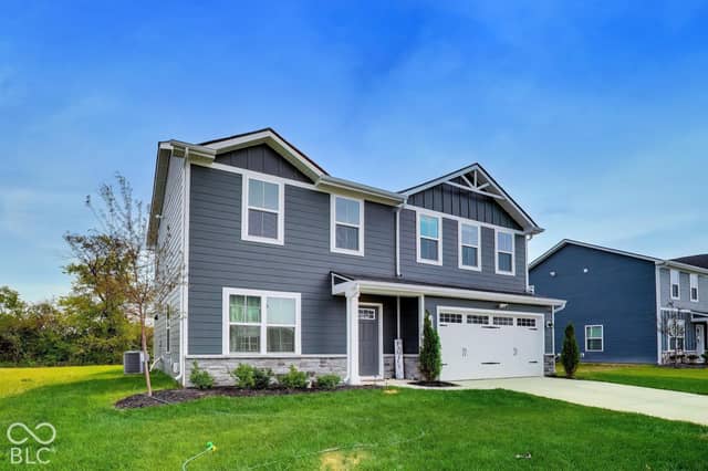 2289 Holiday Creek Drive, Whitestown, IN 46075, photo 4 of 26