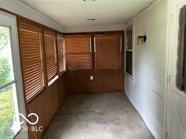 3906 Hoyt Avenue, Indianapolis, IN 46203, photo 3 of 22