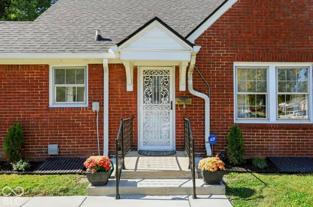 4575 Stratford, Indianapolis, IN 46201, photo 5 of 56