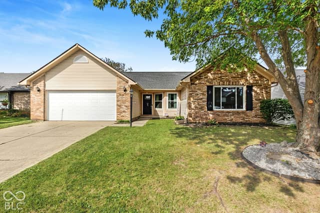 214 E Pine Ridge Drive, Westfield, IN 46074, photo 2 of 47