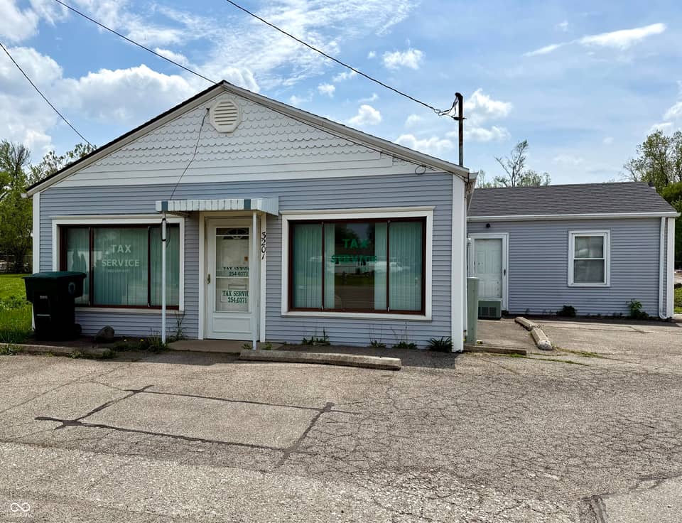 3201 E Jackson Street, Muncie