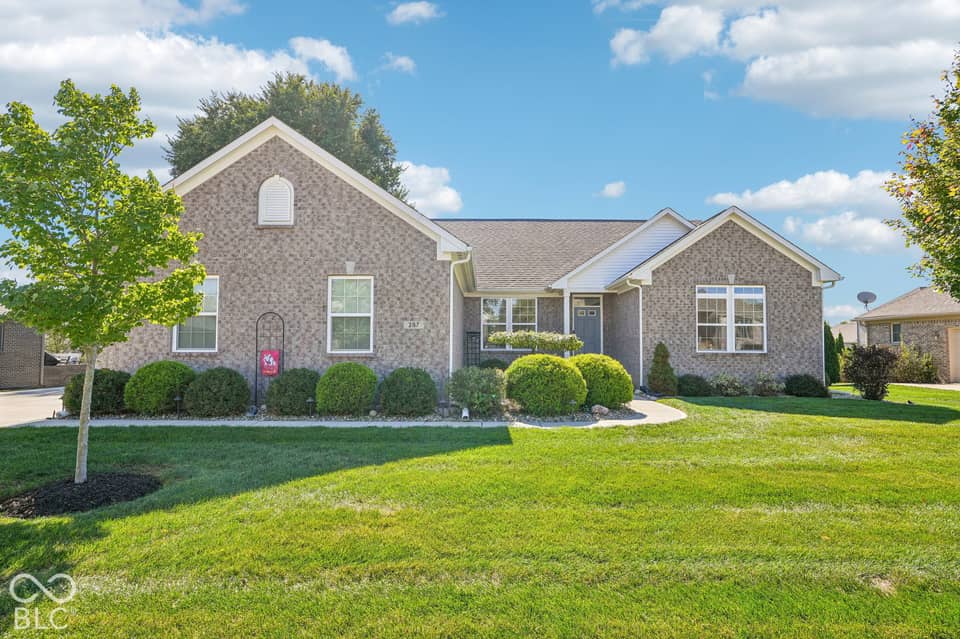 287 S Woodridge Drive, Pittsboro, IN 46167, photo 1 of 51