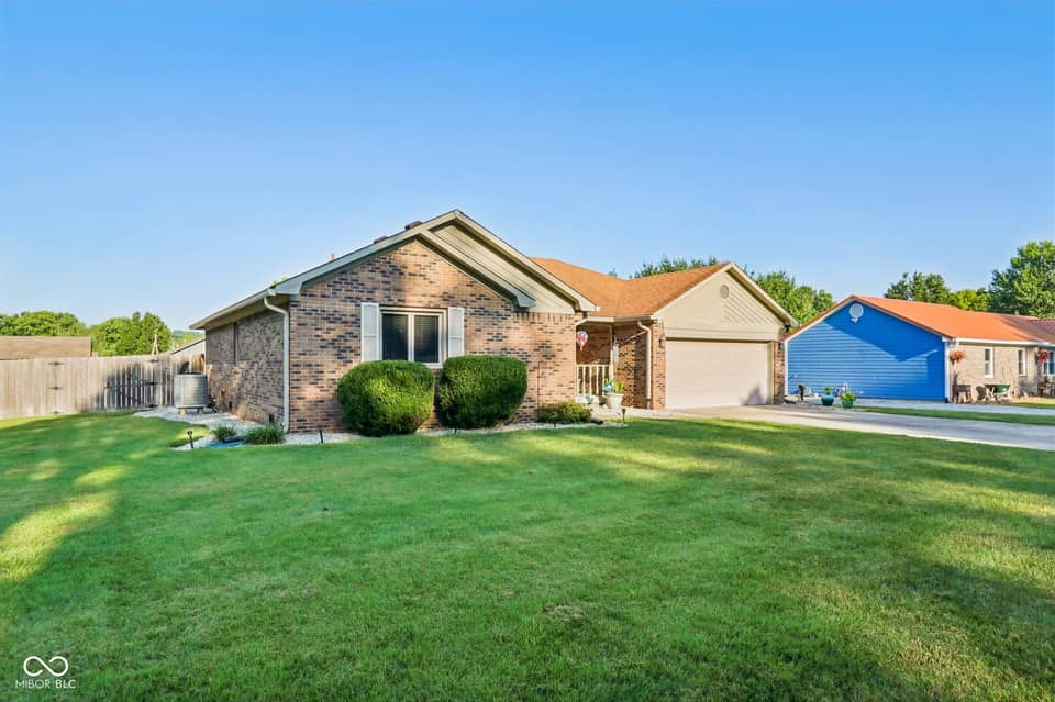 174 Justin Drive, Mooresville, IN 46158, photo 1 of 40