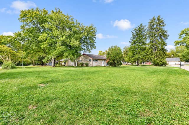 1816 Randall Court, Indianapolis, IN 46240, photo 5 of 31