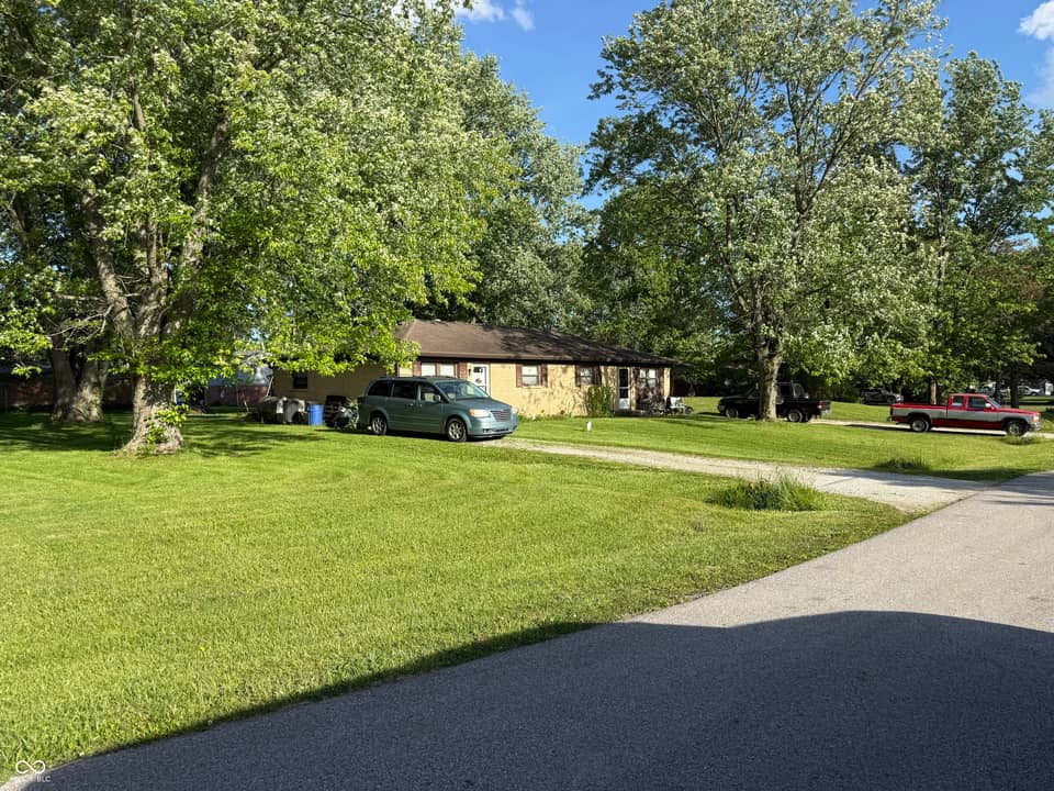 8191-8193 N Maple Drive, Mooresville, IN 46158, photo 1 of 11