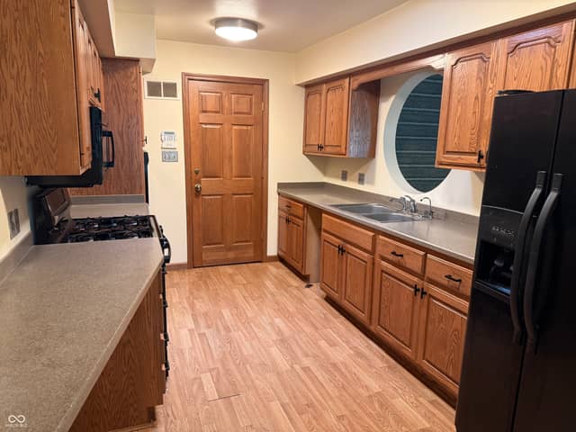 6648 McFarland Road, Indianapolis, IN 46227, photo 4 of 33