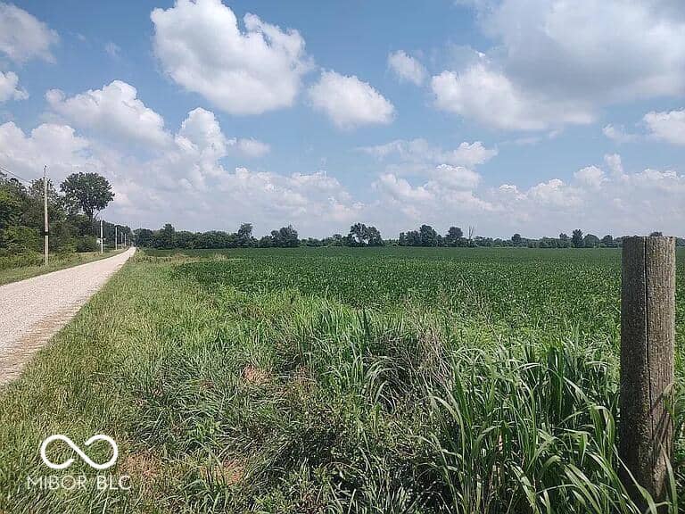 0 E 600 N, Crawfordsville