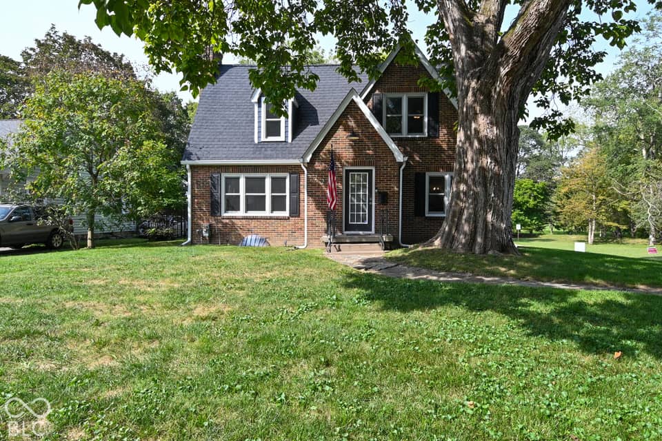 2212 Washington Street, Columbus, IN 47201, photo 1 of 62