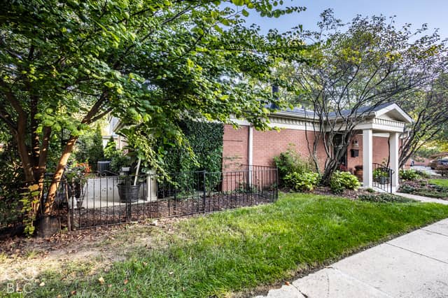 7346 King George Drive, Indianapolis, IN 46260, photo 5 of 34