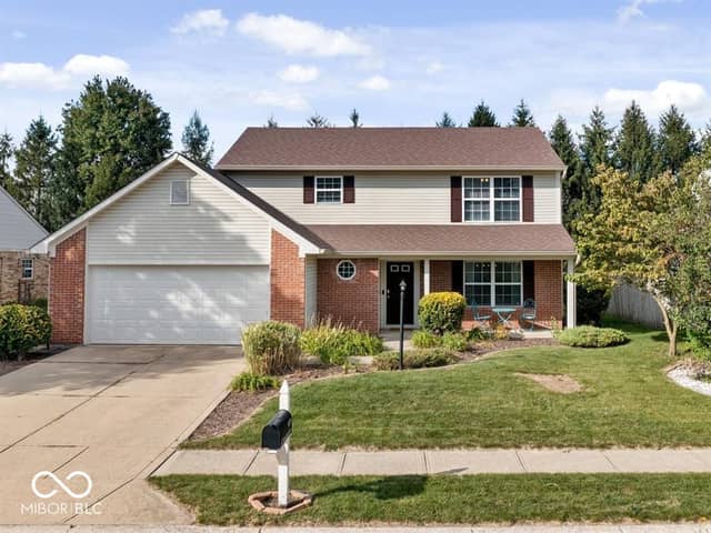 404 E Pine Ridge Drive, Westfield, IN 46074, photo 2 of 20