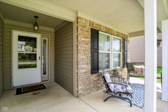 6171 N Woods Edge Drive, McCordsville, IN 46055, photo 5 of 29