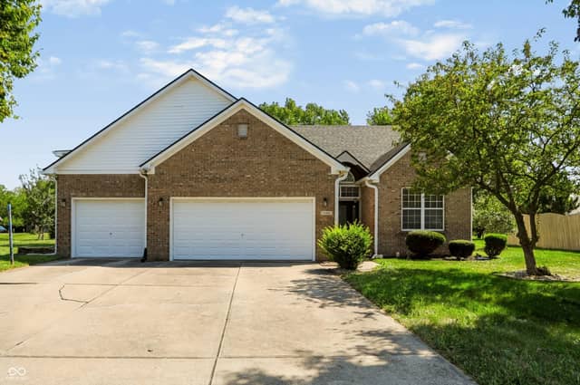 541 Ironridge Court, Indianapolis, IN 46239, photo 2 of 45