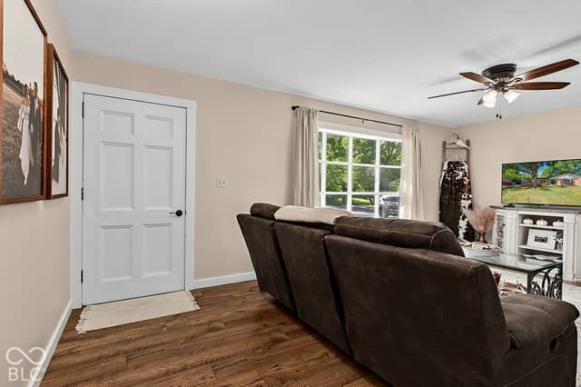 540 Greensboro Avenue, Knightstown, IN 46148, photo 5 of 25