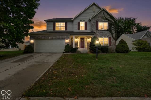 6430 Kentstone Drive, Indianapolis, IN 46268, photo 3 of 50