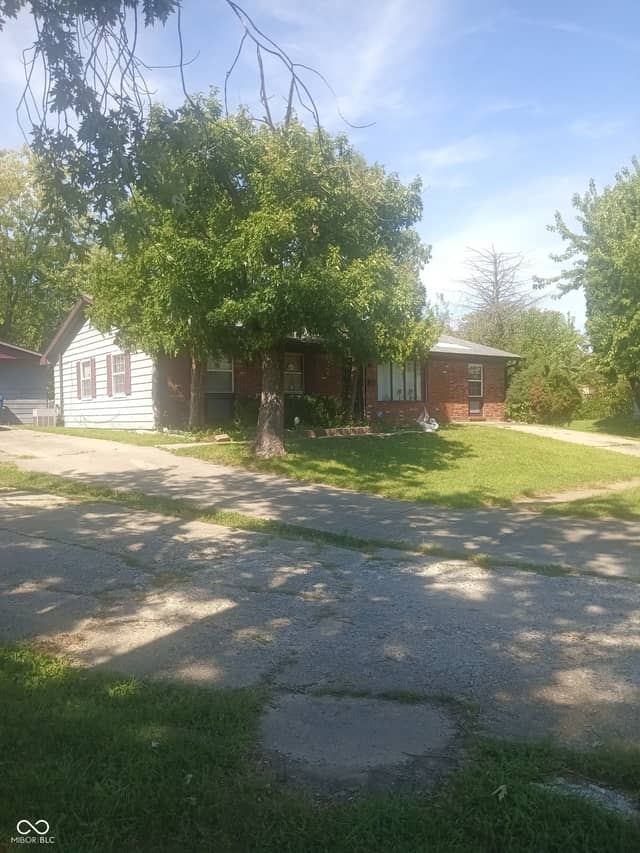 3944 Kivet Court, Indianapolis, IN 46235, photo 2 of 21