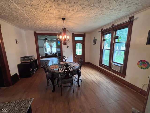 304 Lincoln Street, Williamsport, IN 47993, photo 4 of 27