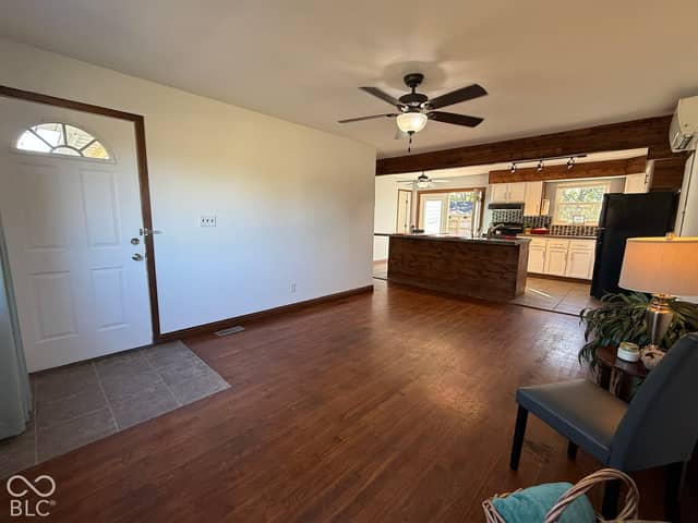 1471 E Aimee Court, Terre Haute, IN 47805, photo 5 of 41