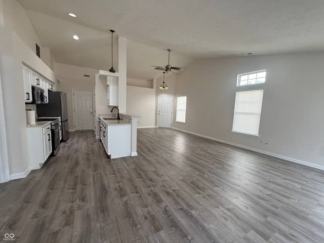 1234 Estuary Drive, Indianapolis, IN 46217, photo 3 of 19