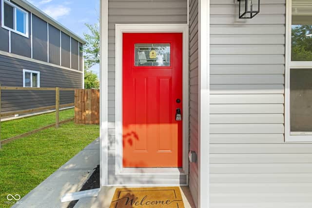 35 S Bradley Avenue, Indianapolis, IN 46201, photo 5 of 42