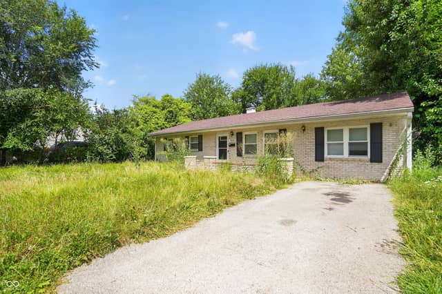 9508 Baker Court, Indianapolis, IN 46235, photo 4 of 20