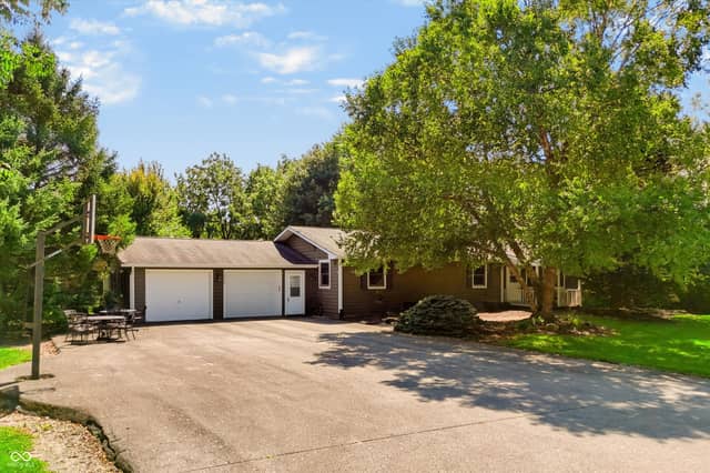 12415 Hoover Road, Carmel, IN 46032, photo 3 of 50