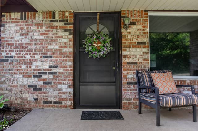 5821 Furnas Road, Indianapolis, IN 46221, photo 4 of 28