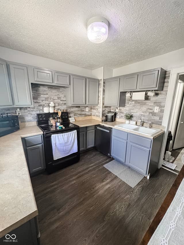 208 N White Street, Shirley, IN 47384, photo 5 of 20