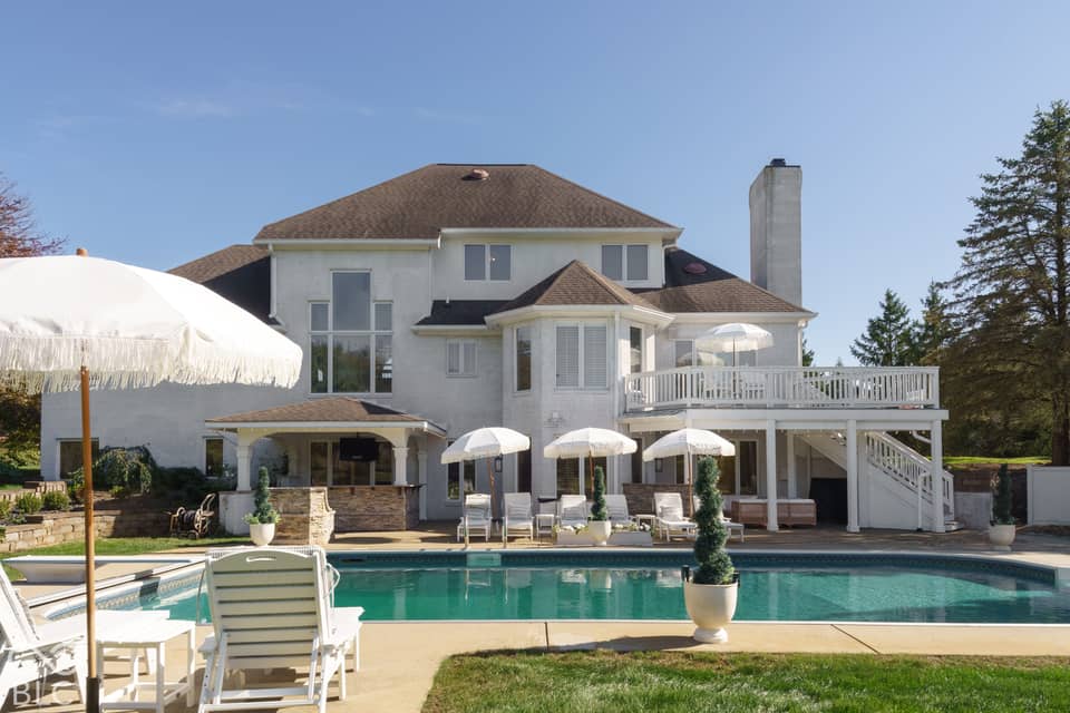 16270 Remington Drive, Fishers