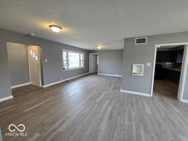 203 W Walnut Street, Farmland, IN 47340, photo 4 of 14