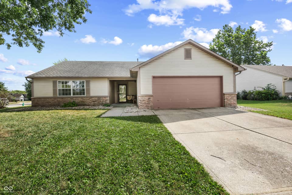 6039 Janel Circle, Indianapolis