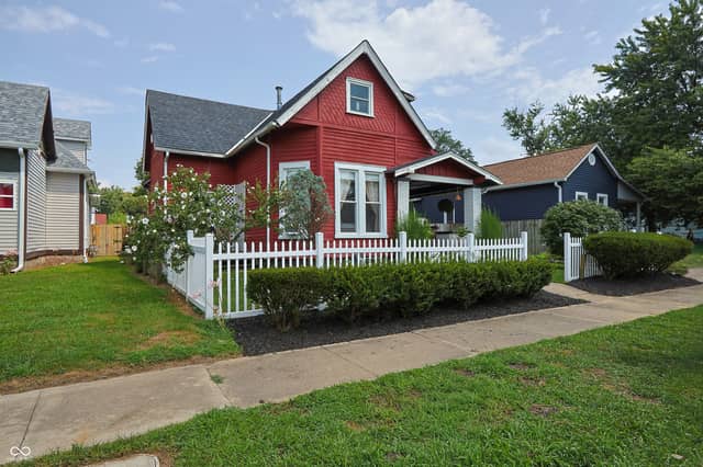 1439 Pearl Street, Columbus, IN 47201, photo 3 of 21