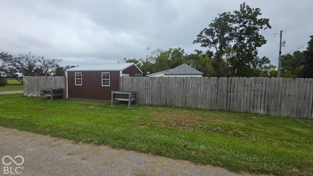 1600 W Snoddy Road, Covington, IN 47932, photo 2 of 28