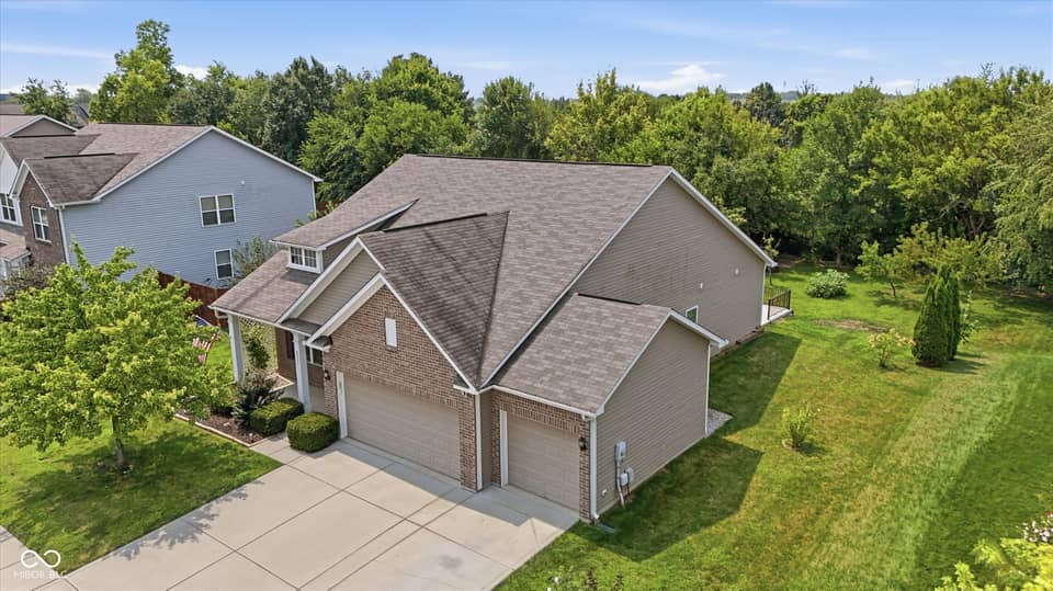 8922 N Springview Drive, McCordsville, IN 46055, photo 1 of 37