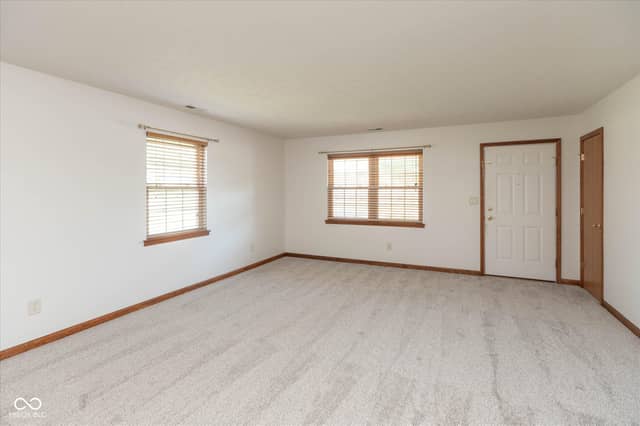 5612 Blairwood Drive, Indianapolis, IN 46237, photo 3 of 26