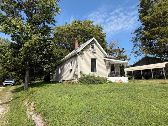 33 M Street, Bedford, IN 47421, photo 4 of 4