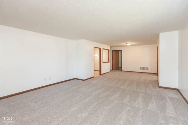 5612 Blairwood Drive, Indianapolis, IN 46237, photo 5 of 26