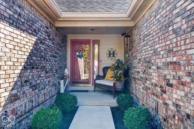 7251 River Glen Drive, Fishers, IN 46038, photo 3 of 37